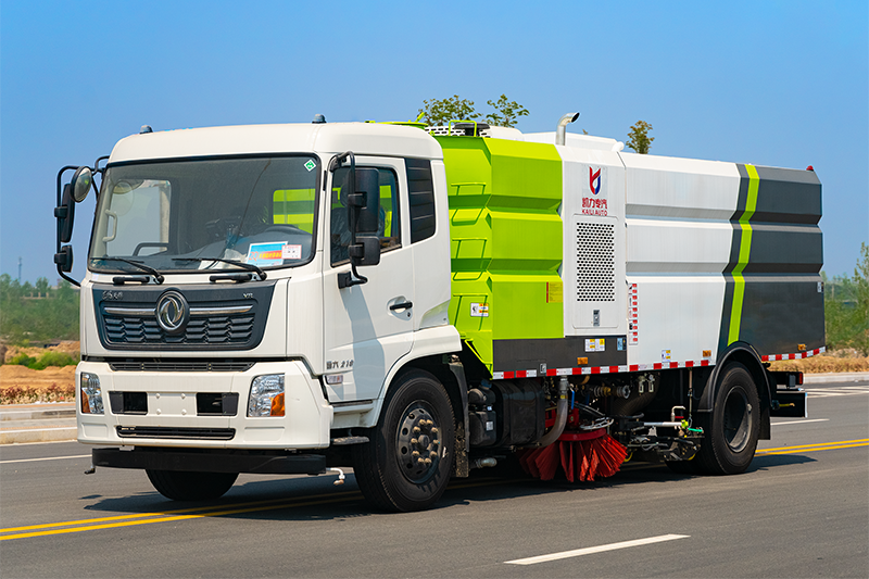 東風天錦洗掃車（9水 7塵）