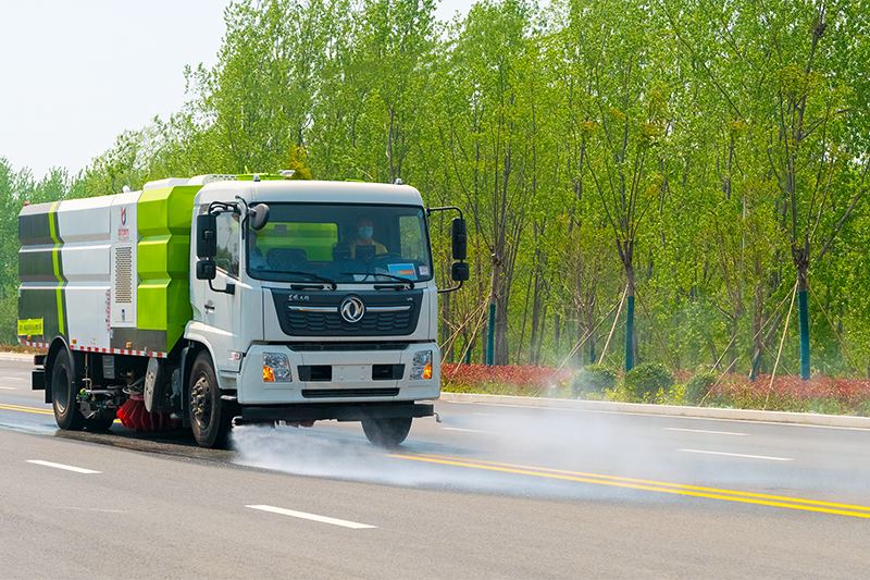 東風天錦洗掃車（9水 7塵）