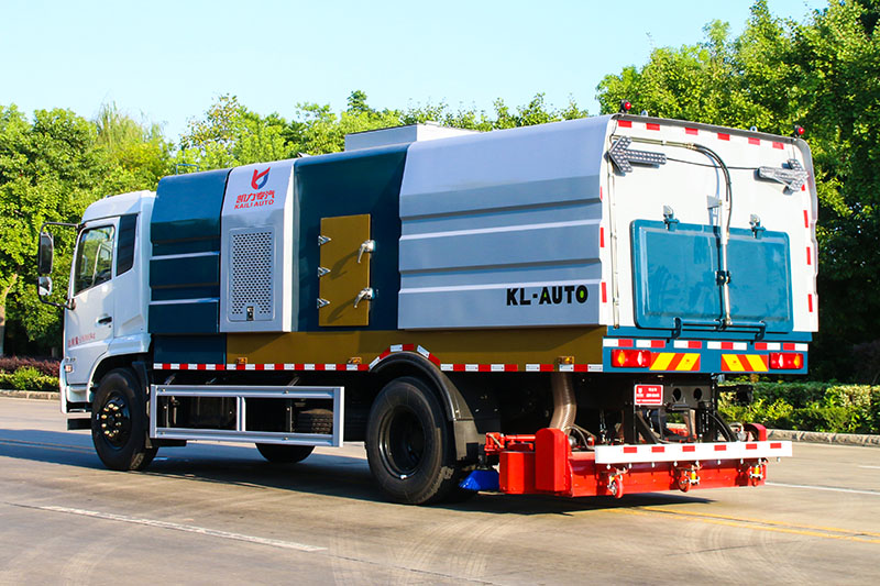 東風天錦吸塵車（選裝後置滾刷 3水7塵）（2水7塵）